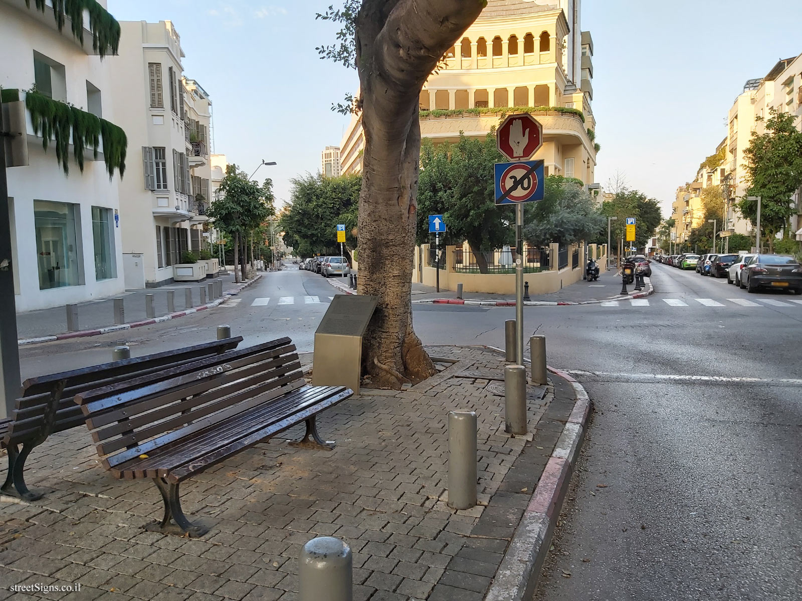 Tel Aviv - King Albert Square - Nachmani St 23, Tel Aviv-Yafo, Israel