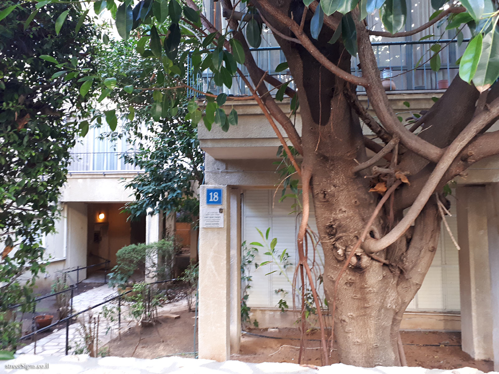 The house of Rafael Saporta - Alexander Yannai St 18, Tel Aviv-Yafo, Israel