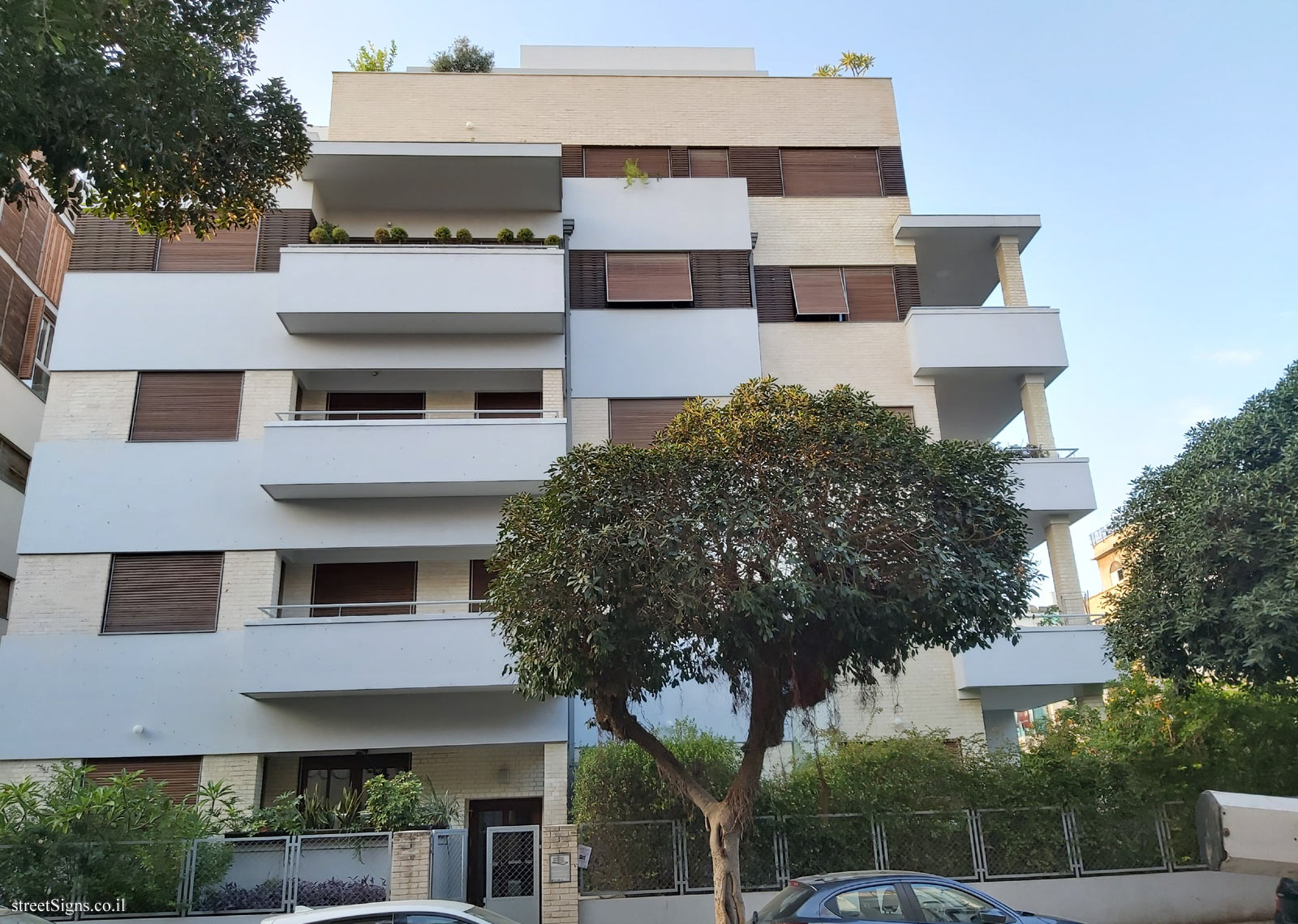 Tel Aviv - buildings for conservation - 40 Balfour - Risha Rosen House