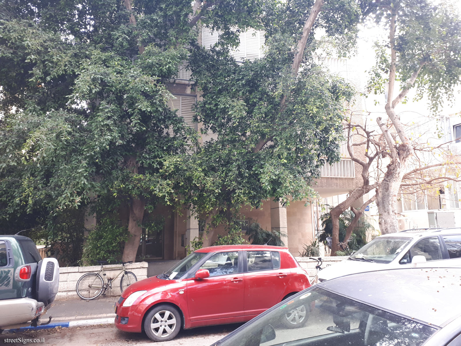 The house of Avraham Shlonsky - J. L. Gordon St 50, Tel Aviv-Yafo, Israel