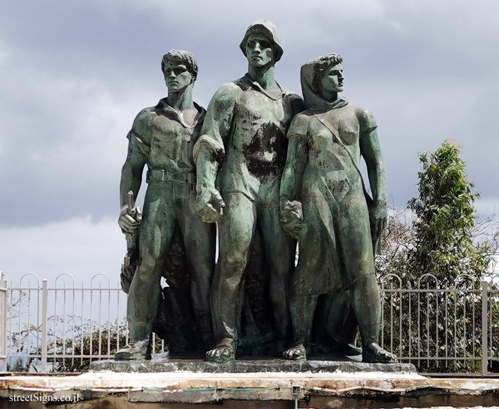 Negba - Statue of the Defenders - HaMeYasdim, Negba, Israel