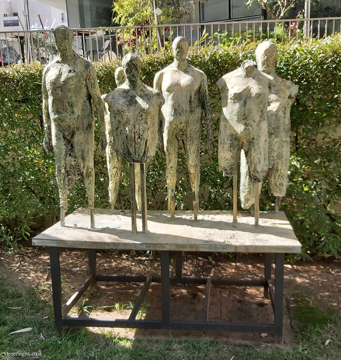 Tel Aviv - Lola Beer Ebner Sculpture Garden - "The Atelier" - Ofer Lallouche - Tel Aviv Museum
