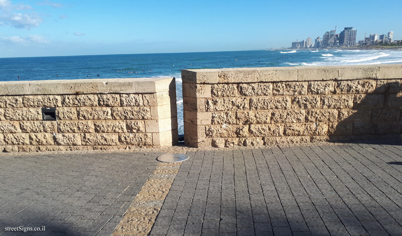 Tel Aviv - Jaffa promenade - the sea wall - Russlan St 1, Tel Aviv-Yafo, Israel