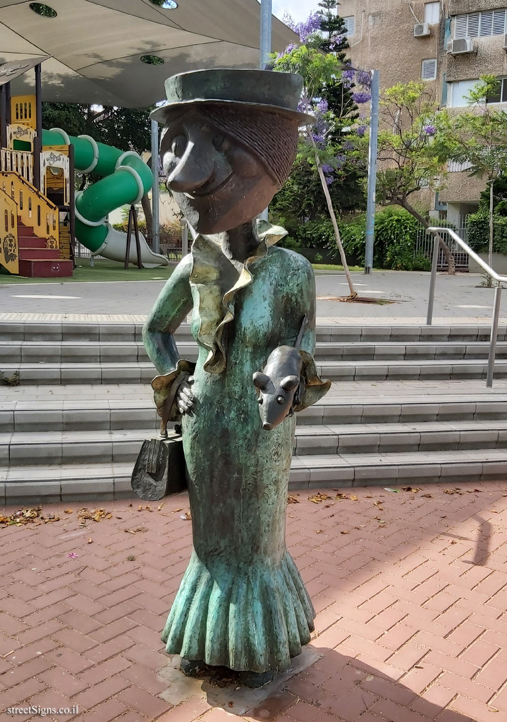Holon - Story Garden - Cheburashka and his friends - Cheburashka Park, Giv’at HaTahmoshet St 9, Holon, Israel