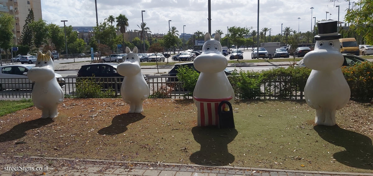 Holon - Story Garden - Moomins - Moshe Sharet St 50, Holon, Israel