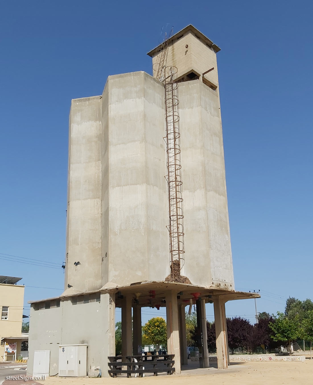 Kfar Warburg - The Silo - Center/Kfar Warburg, Kfar Warburg, Israel