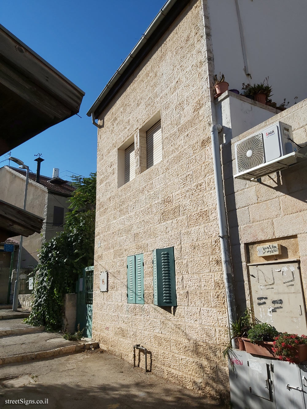 Jerusalem - Photograph in stone - Family Ashkenazi - HaGilboa St 40, Jerusalem, Israel