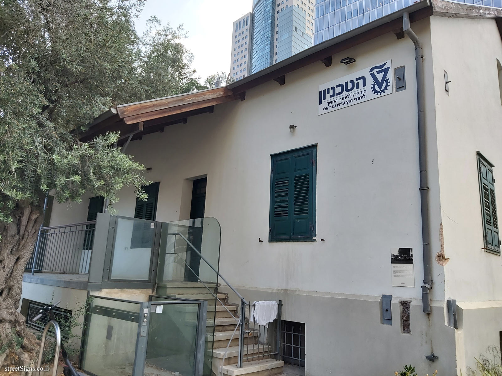 Tel Aviv - Sarona complex - buildings for preservation - Pflugfelder House