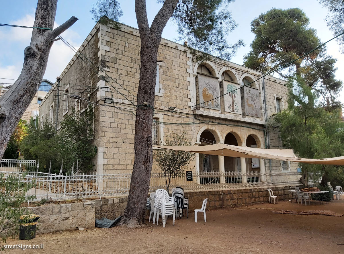 Jerusalem - Heritage Sites in Israel - Nature Museum (Dakan Villa) - Shmu’el Mohilever St 4, Jerusalem, Israel