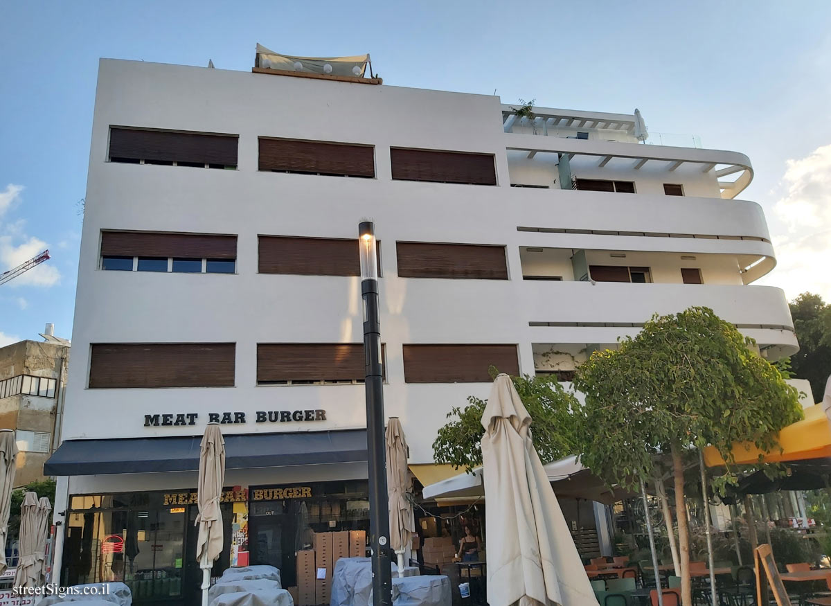 Tel Aviv - Dizengoff Square, Mirrenburg House - Ben Ami St 13, Tel Aviv-Yafo, Israel