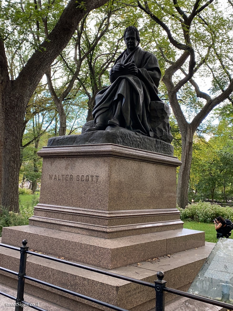 New York - Central Park - A statue in memory of Walter Scott - The Mall, New York, NY 10019, USA