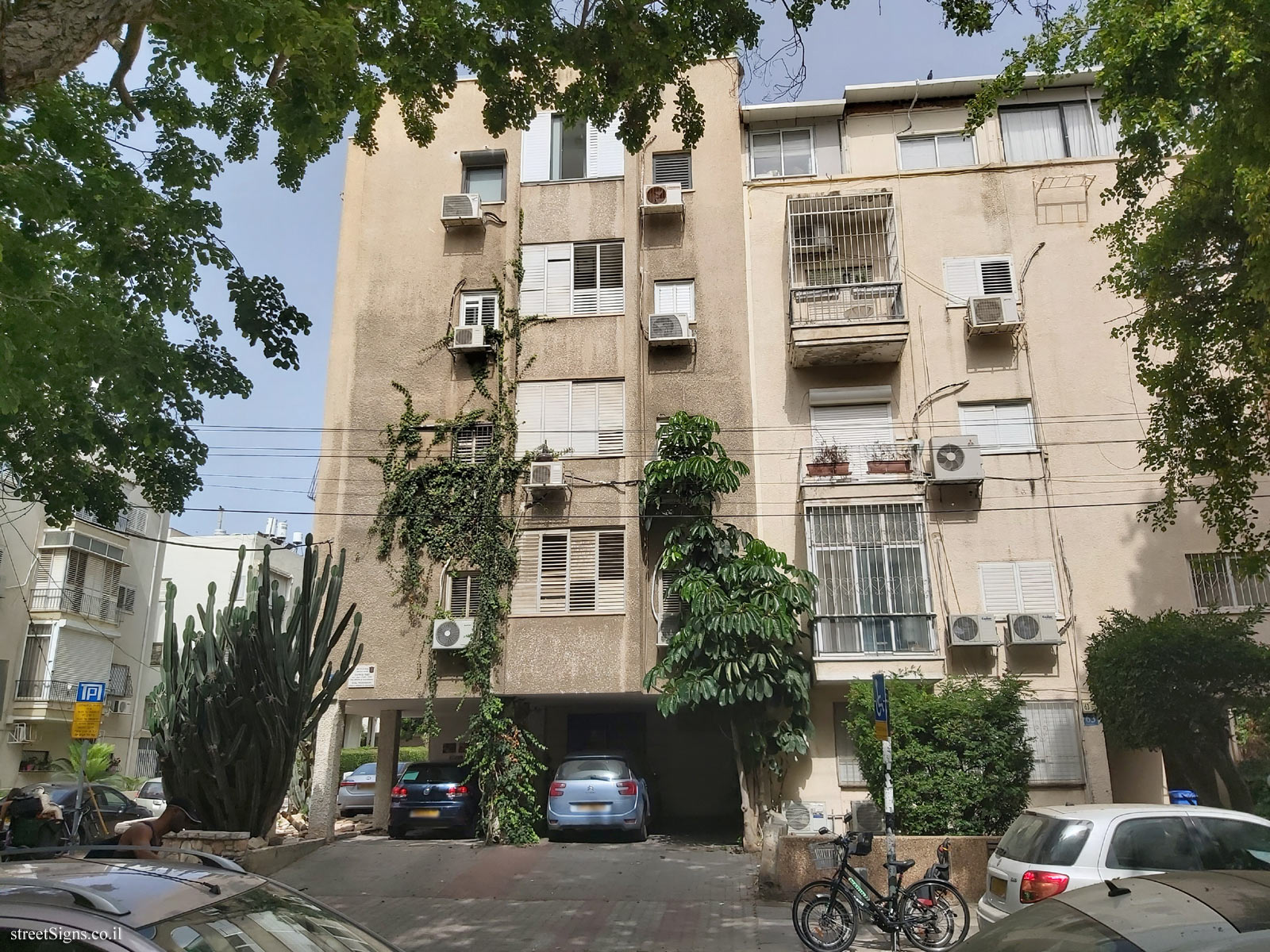 The house of Igal Mosinson - Nakhum Sokolov St 61, Tel Aviv-Yafo, Israel