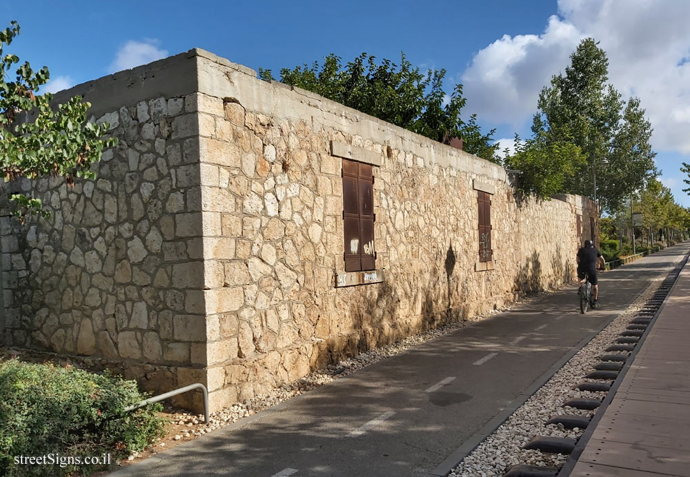 Jerusalem - HaMesila Park - 1925 - A residence of the railway workers