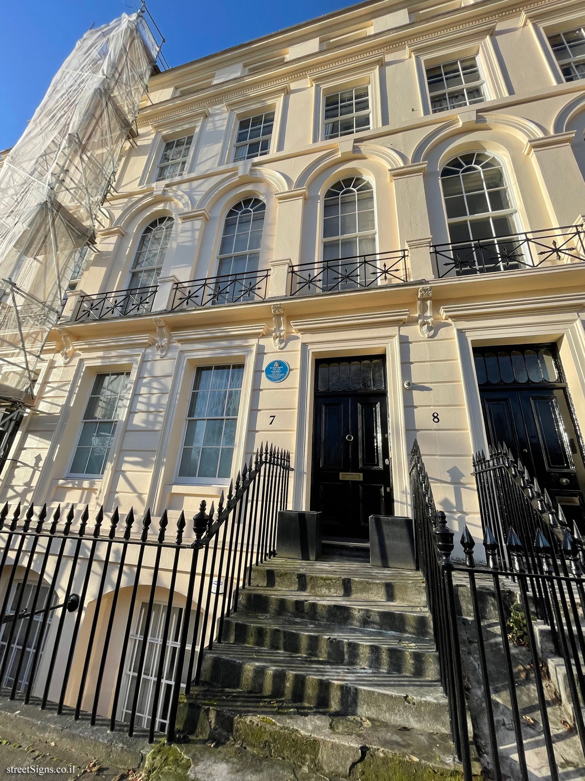 London - Commemorative plaque where Michael and Enid Balint worked and lived - 7 Park Square W, London NW1 4LJ, UK