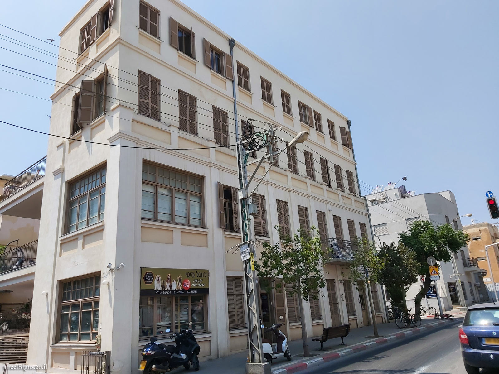 Tel Aviv - buildings for conservation - 20 HaKovshim