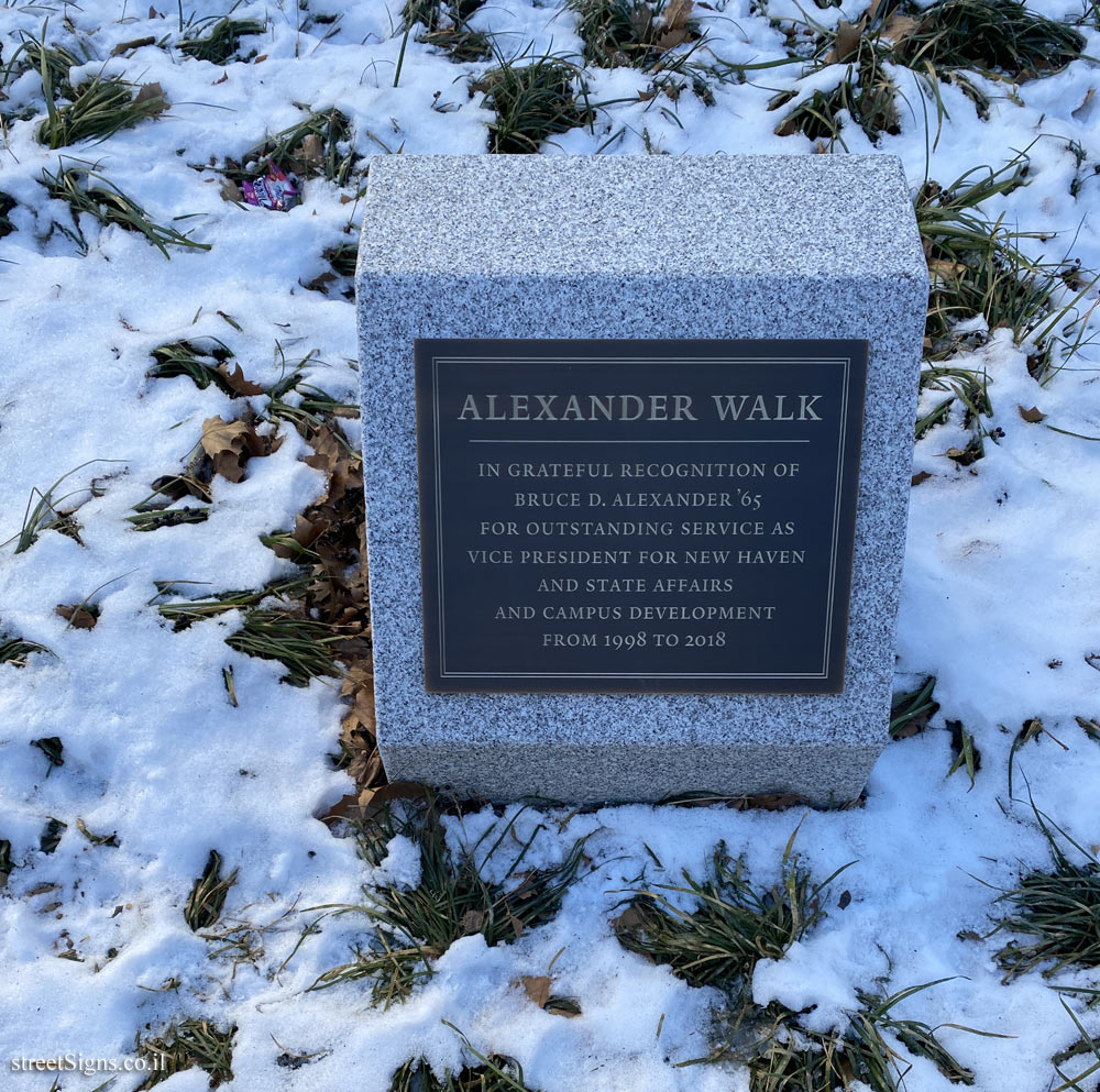New Haven - A plaque to Bruce D. Alexander on the street bearing his name - 119 Alexander Walk, New Haven, CT 06511, USA