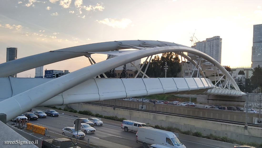 Tel Aviv - Yitzhak Navon Bridge - Yigal Alon St 96, Tel Aviv-Yafo, Israel