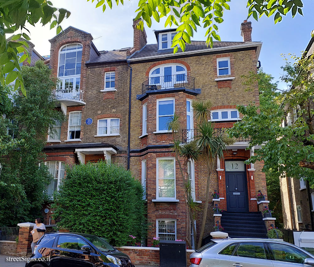 London - Commemorative plaque where the painter Robert Bevan lived - 14 Adamson Rd, Belsize Park, London NW3 3HR, UK