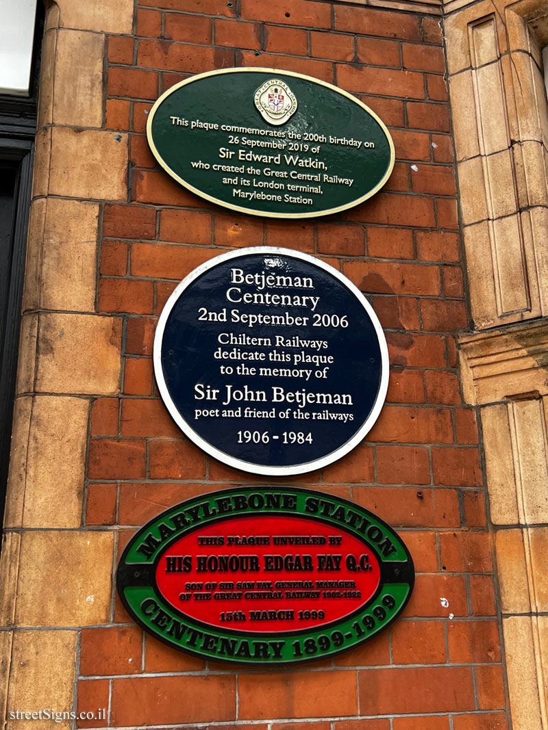 Commemorative signs at Marylebone Railway Station, Melcombe Pl, London NW1 6JJ, UK