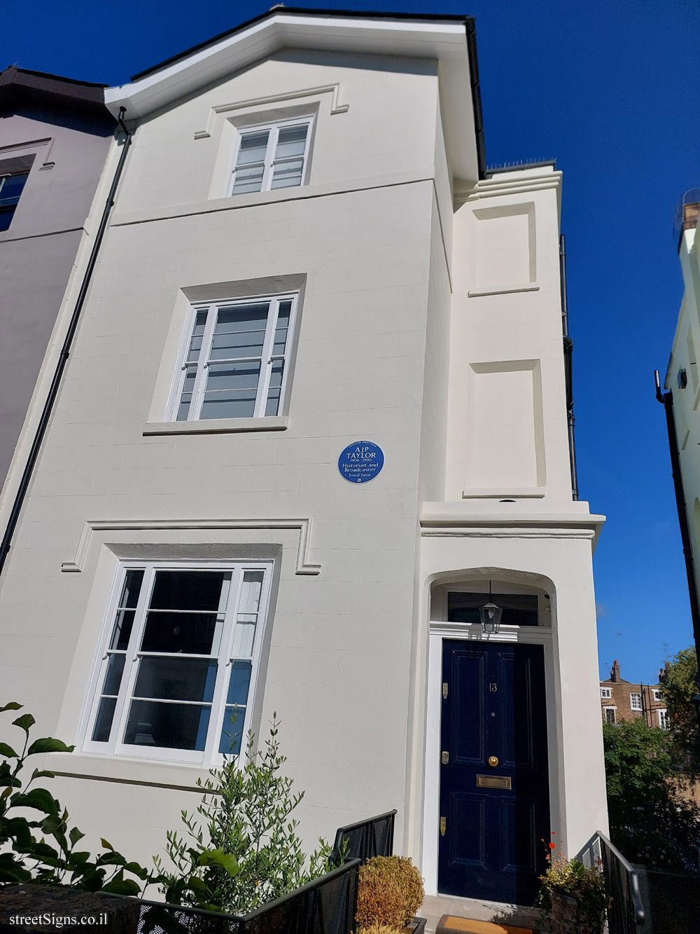 London - Commemorative plaque where historian A. J. P. Taylor lived - 13 St Mark’s Cres, London NW1 7TS, UK