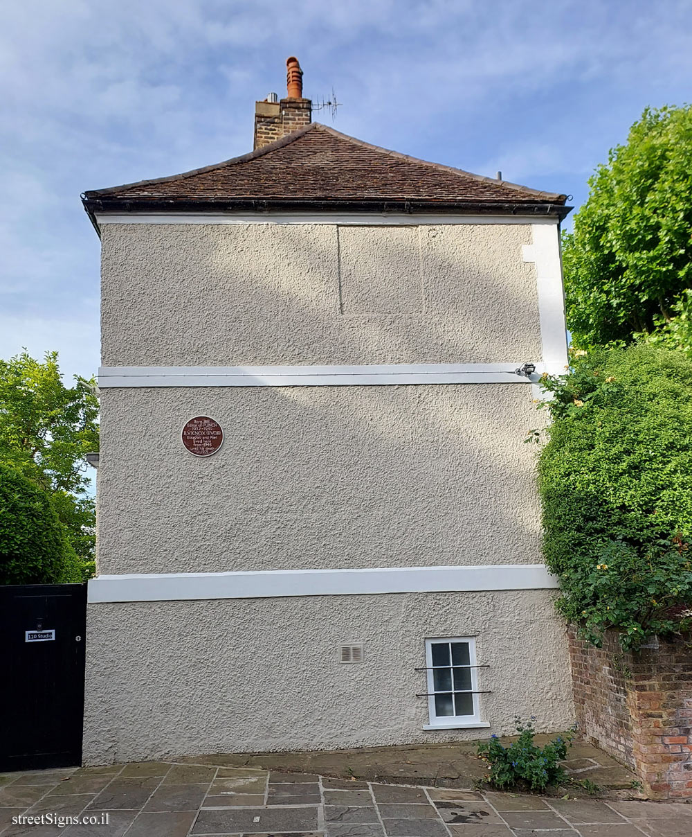 London - Hampstead - Commemorative plaque at the place where E.V. Knox lived - 110 Frognal, London NW3 6XU, UK