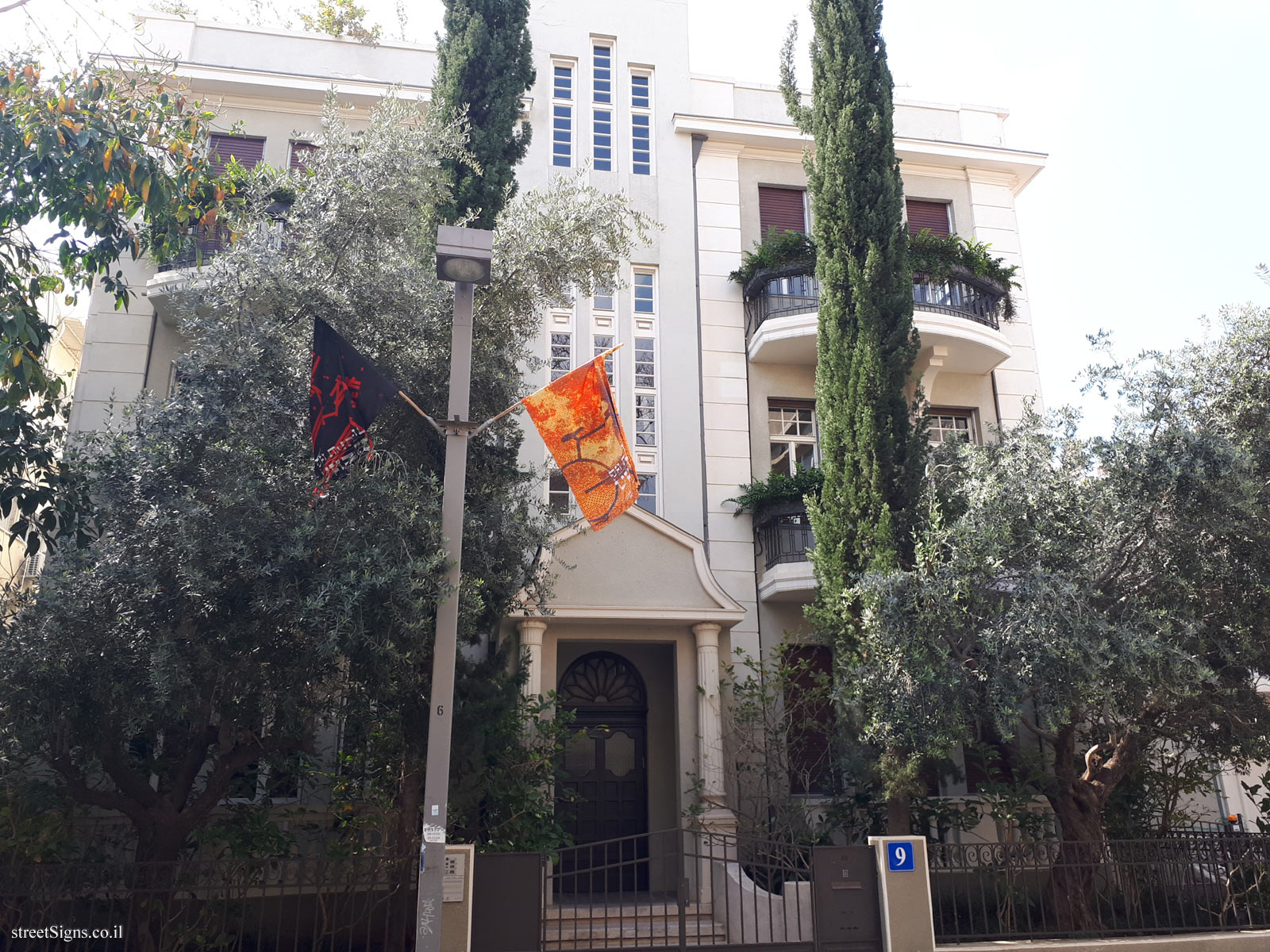 Tel Aviv - buildings for conservation - 9 Bialik