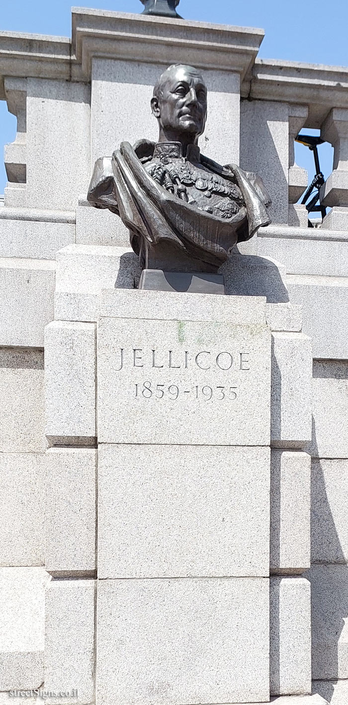 London - Trafalgar Square - A bust commemorating John Jellicoe - Trafalgar Sq, London WC2N 5DN, UK