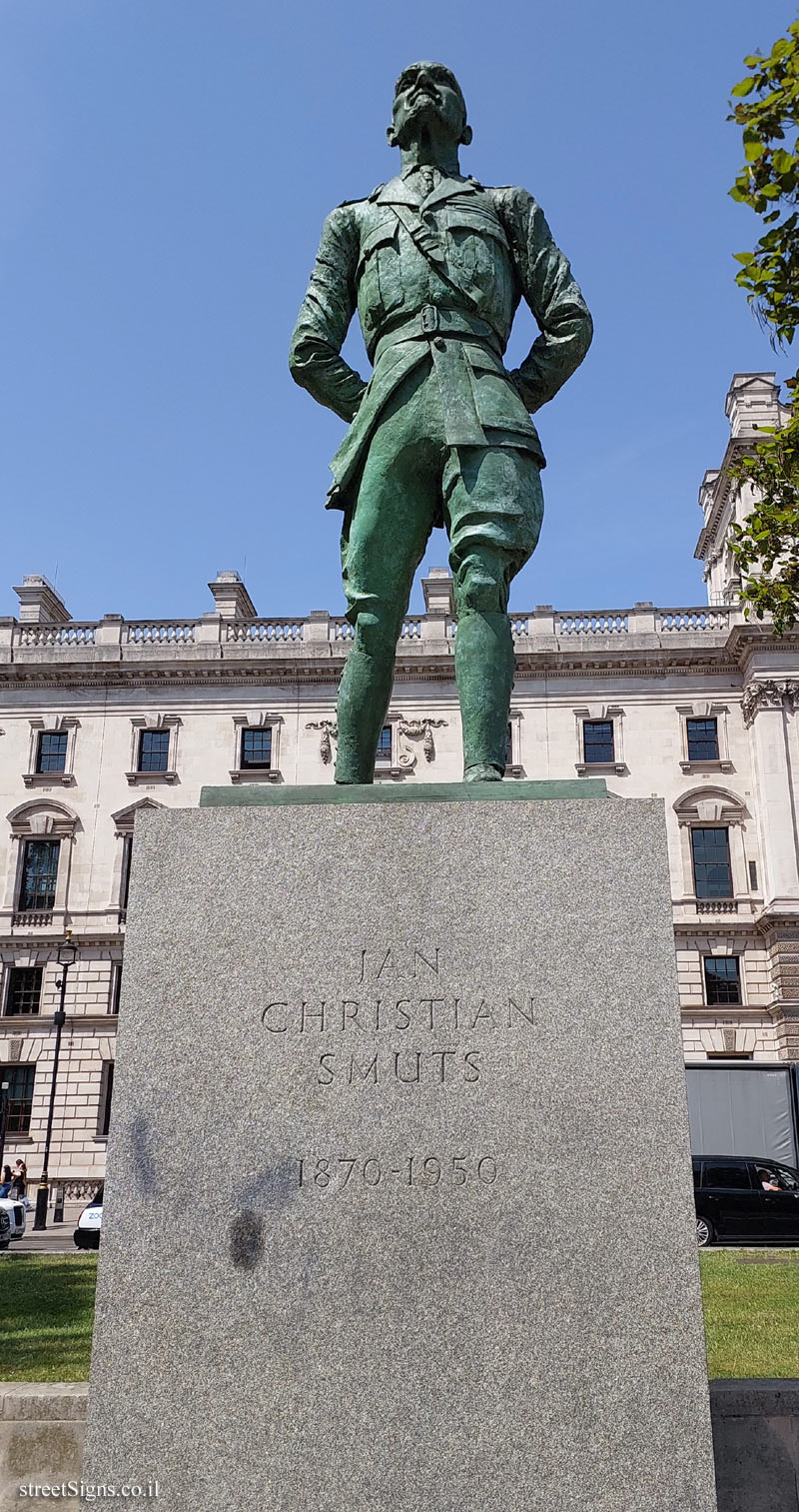 London - Statue of Jan Smuts - 1 Horse Guards Rd, London SW1A 2HQ, UK