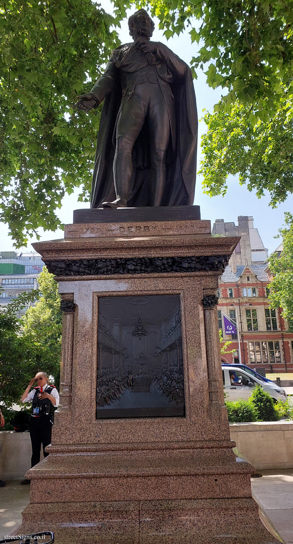 London - The statue of Edward Smith-Stanley, 14th Earl of Derby - 1 Horse Guards Rd, London SW1A 2HQ, UK