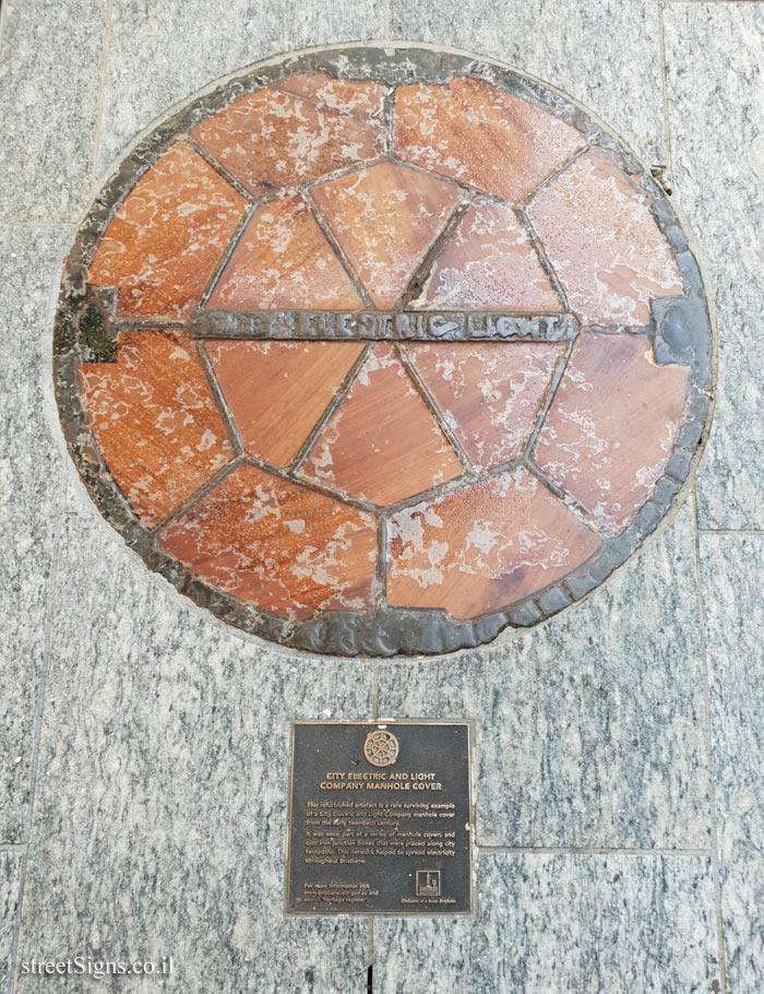 Brisbane - historical manhole cover of the Electric and Light Company - 222 Edward St, Brisbane City QLD 4000, Australia