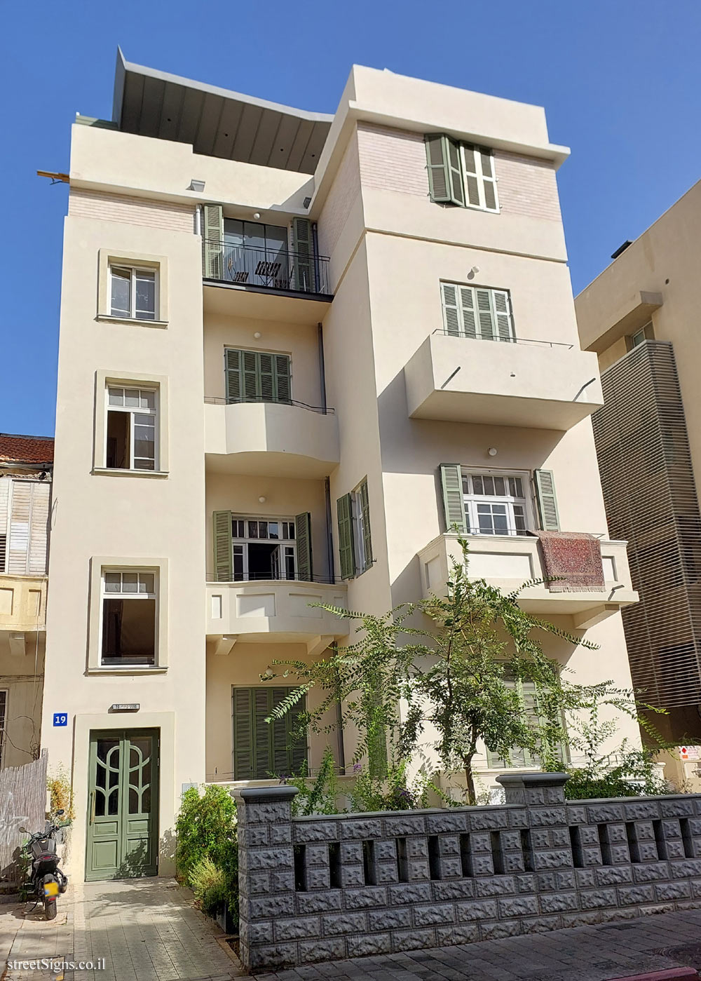 Tel Aviv - buildings for conservation - 19 Montefiore - Montefiore St 19, Tel Aviv-Yafo, Israel