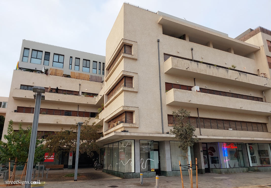 Tel Aviv - buildings for conservation - 16 Harakevet - HaRakevet St 16, Tel Aviv-Yafo, Israel