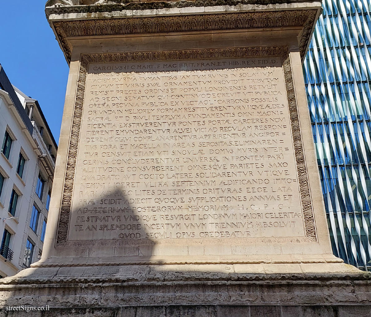 London - Monument to the Great Fire of London - 11 Monument St, London EC4R, UK