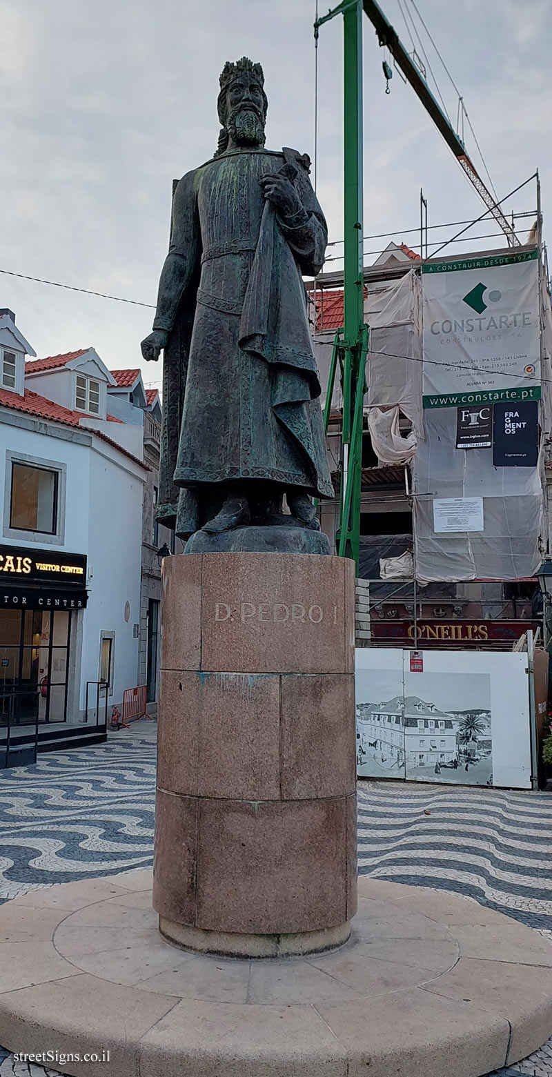 Cascais - the statue of Pedro I, King of Portugal - Praça 5 de Outubro 1, 2750-642 Cascais, Portugal