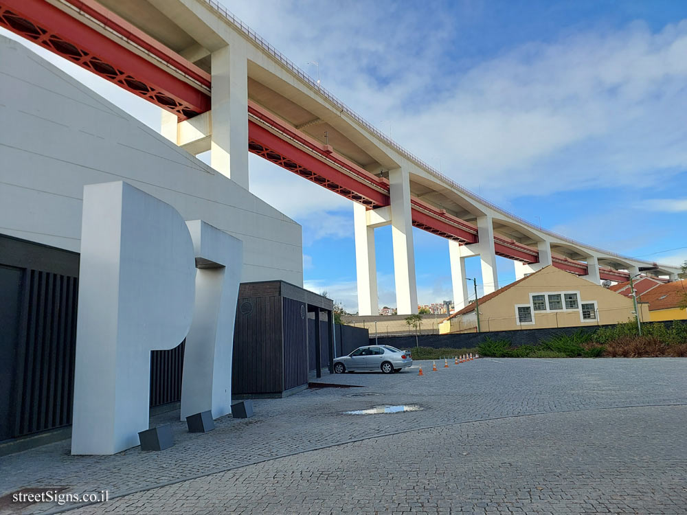 Lisbon - April 25 Bridge - Av. Brasília 5, 1300 Lisboa, Portugal