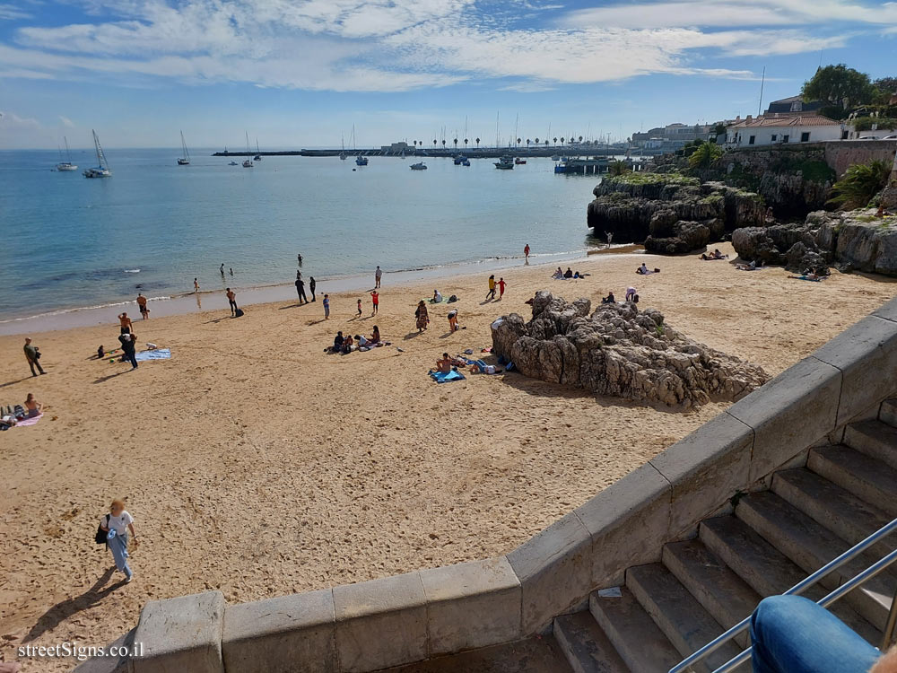 Cascais - Rainha Beach - Largo da Praia da Rainha 121, 2750-471 Cascais, Portugal