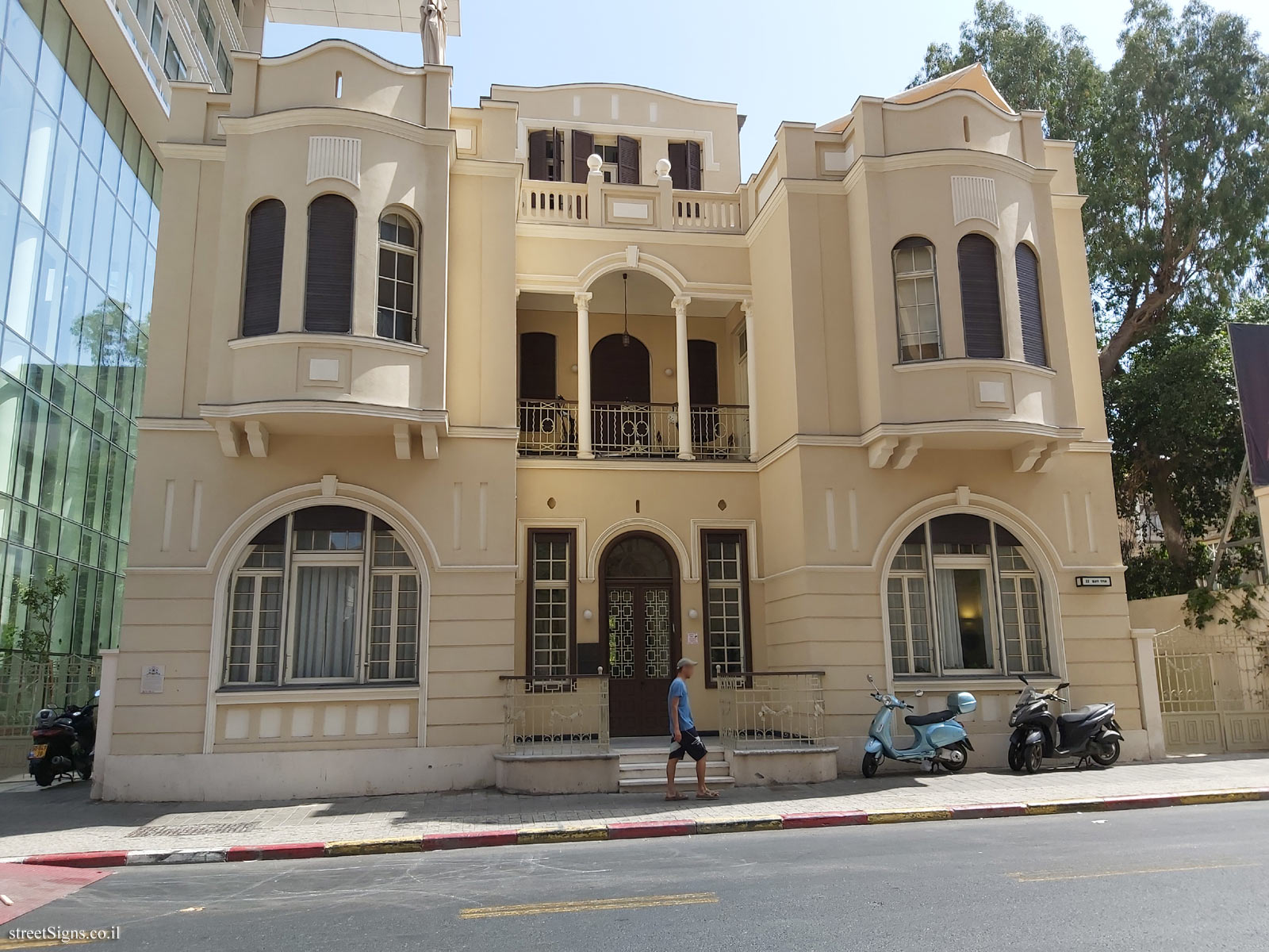 Tel Aviv - buildings for conservation - 22 Ahad Ha’am