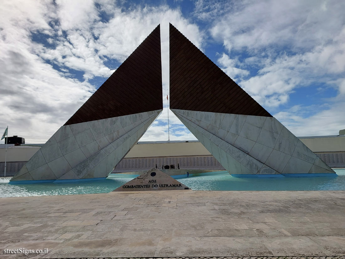 Lisbon - Monument to overseas fighters - Av. Brasília S/N, 1400-038 Lisboa, Portugal