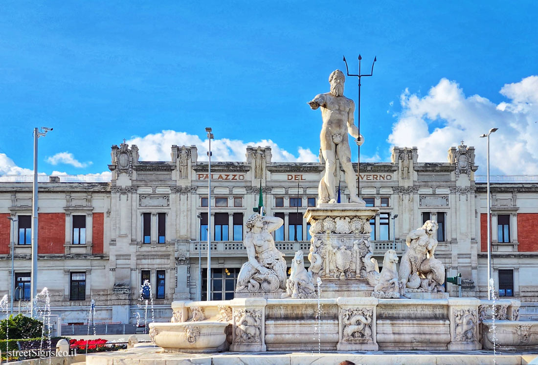 Messina (Sicily) - Fountain of Neptune - Fontana di Nettuno, Via G. Garibaldi, 98122 Messina ME, Italy