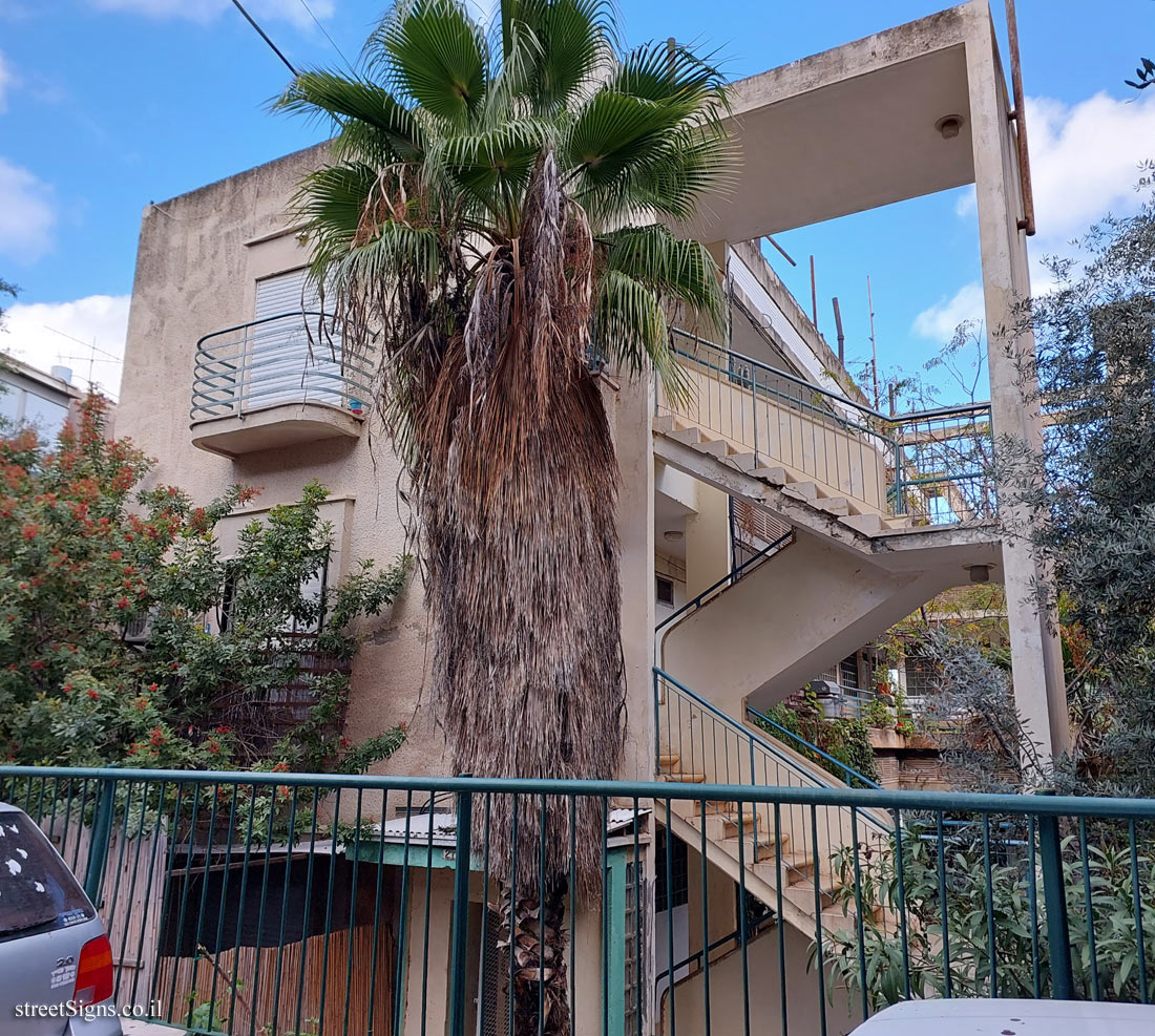 Haifa - buildings for conservation - The Glass House (Max Levin) - 21 Bar Giora St.