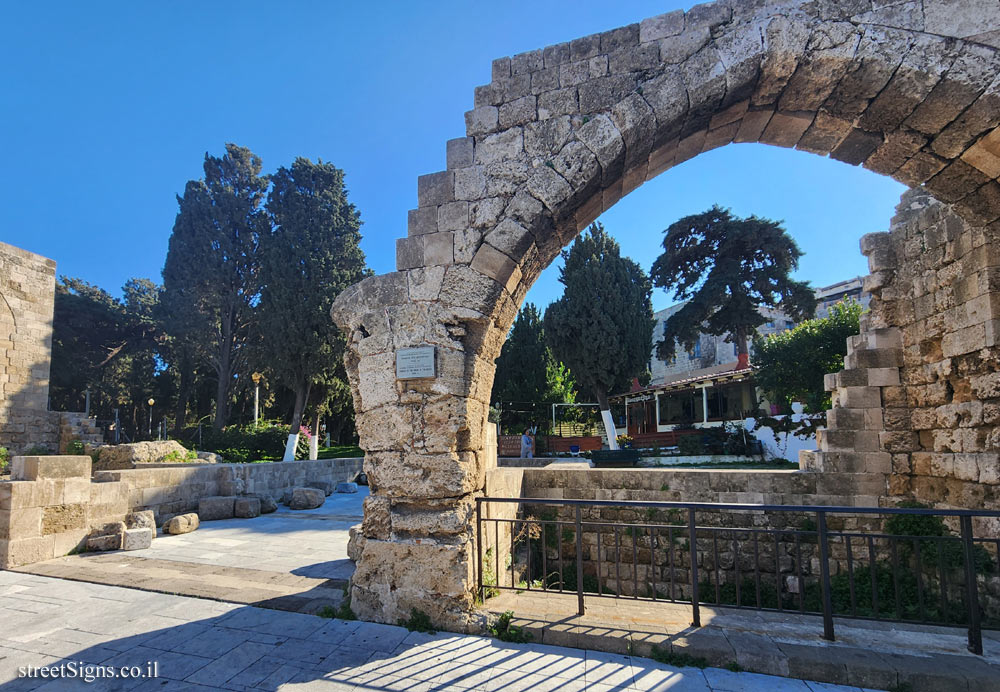 Rhodes (Rhodes) - Church of the Virgin Mary of the Burgh - Pl. Evreon Martiron 36, Rodos 851 00, Greece