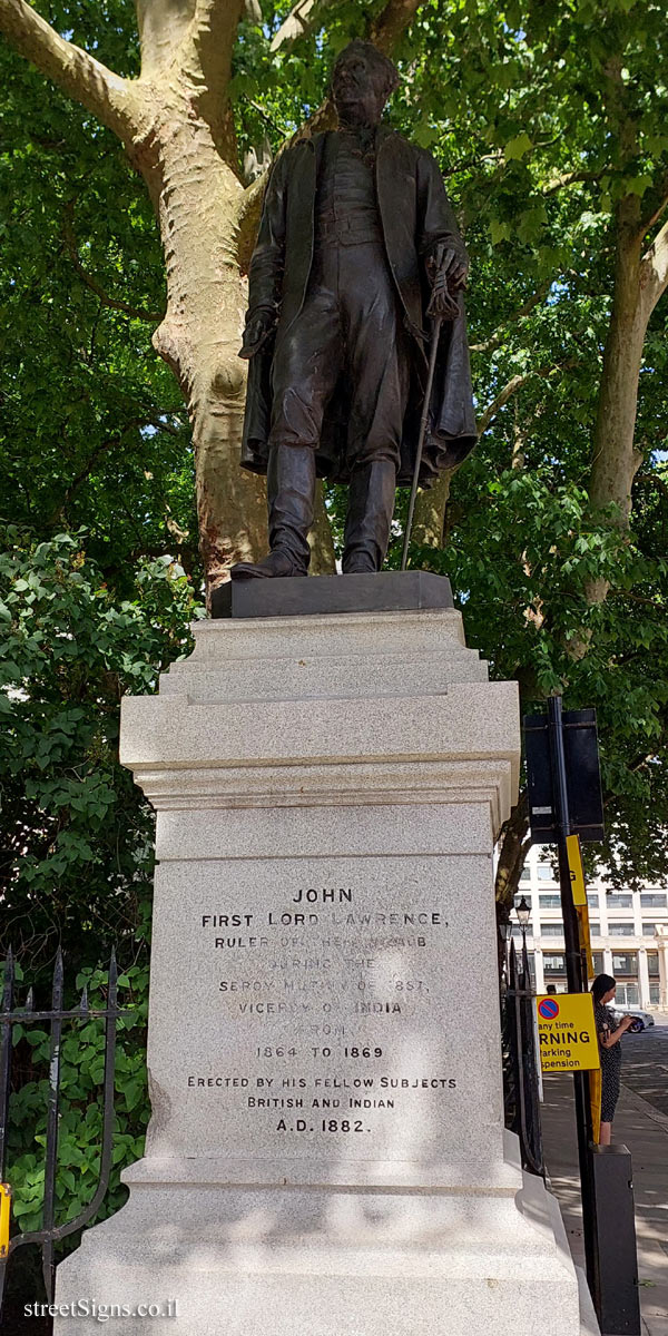 London - Statue commemorating the Governor General of India John Lawrence - 9 Carlton House Terrace, St. James’s, London SW1Y 5ER, UK