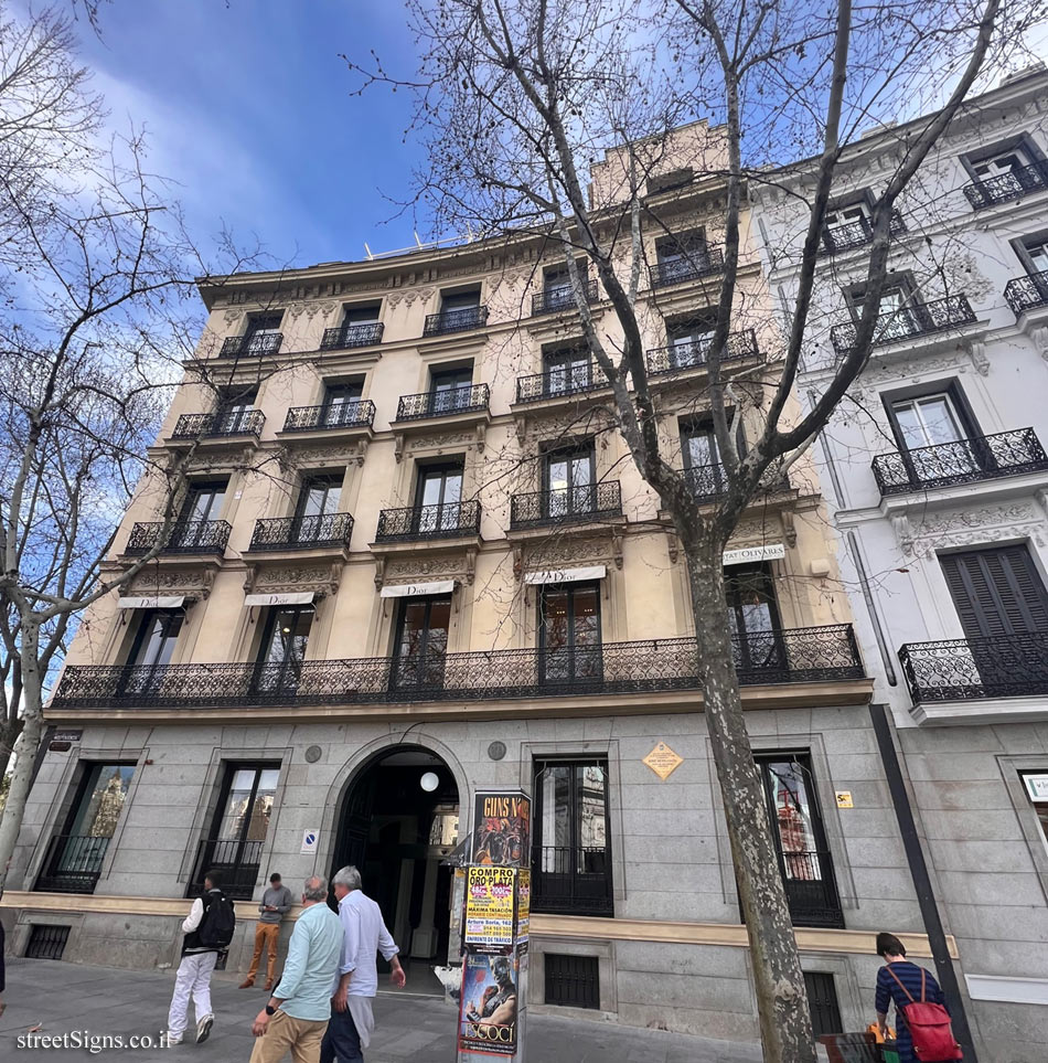 Madrid - the house where the writer José Bergamín was born - Pl. de la Independencia, 8, 28001 Madrid, Spain