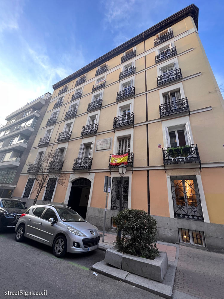 Madrid - the house where the Minister of the Interior of Spain Francesco Pi i Margall lived - C. del Conde de Aranda, 10, 18, 28001 Madrid, Spain