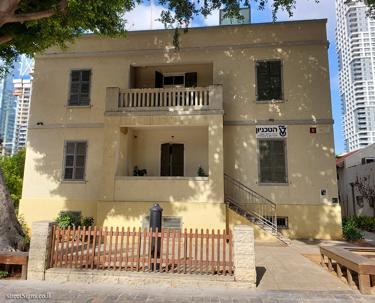 Tel Aviv - Sarona complex - buildings for preservation - Fröschle House - Rav Aluf David Elazar St 8, Tel Aviv-Yafo, Israel