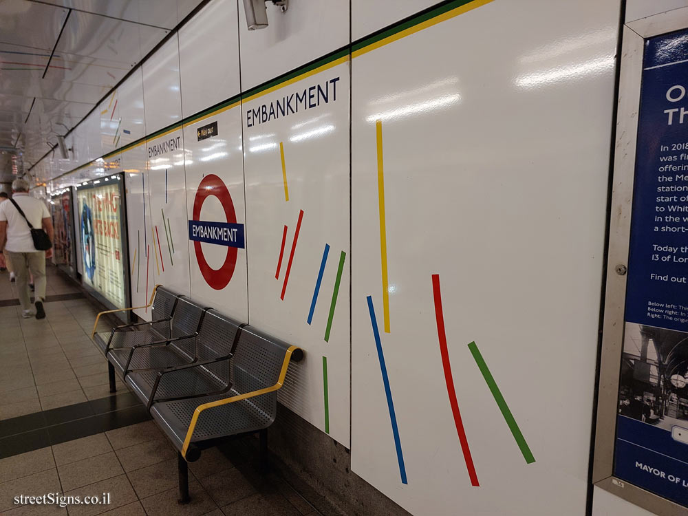 London - Embankment Subway Station - Interior of the station - 9 Victoria Embankment, London WC2N 5AQ, UK