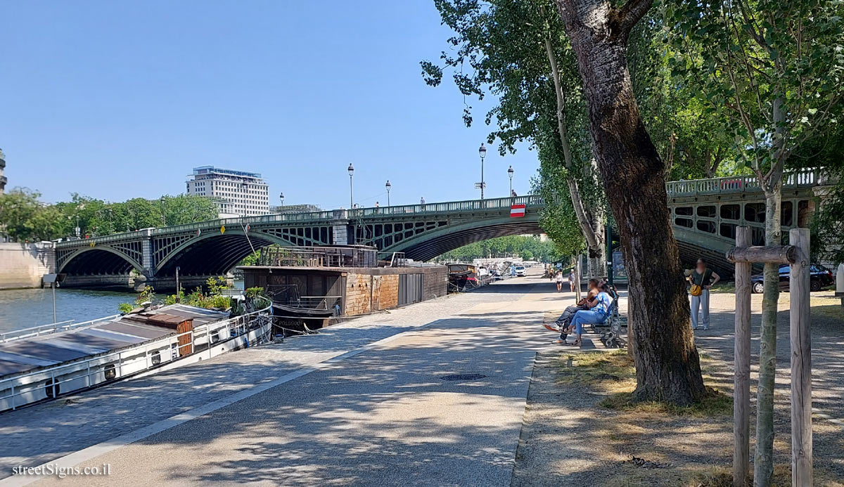 Paris - Sully Bridge - 90 Pont de Sully, 75005 Paris, France