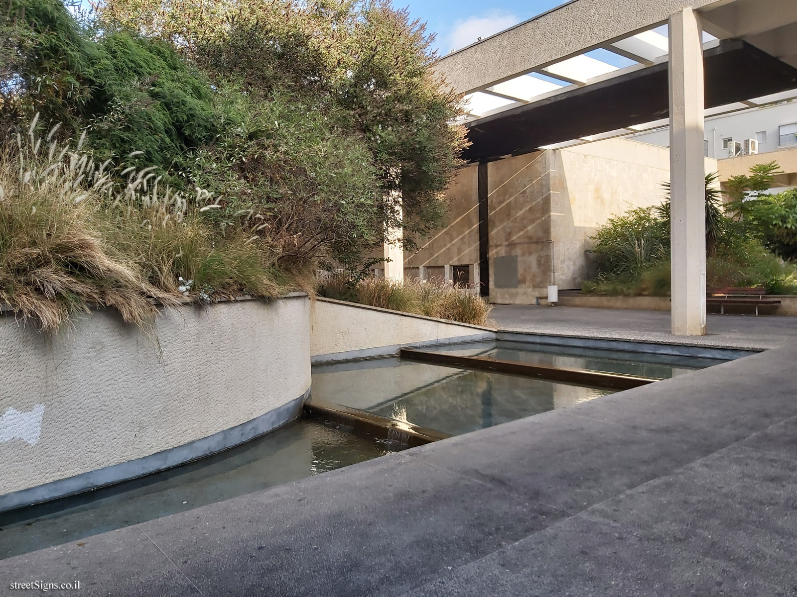 Tel Aviv - buildings for conservation - Ya’akov’s garden - 1963
