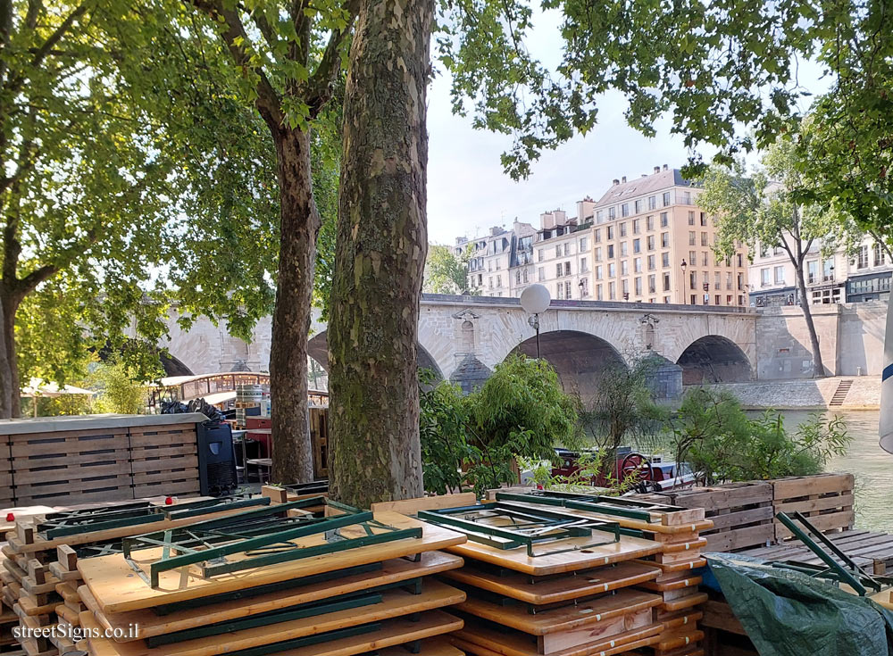 Paris - Marie Bridge - Pont Marie, 75004 Paris, France