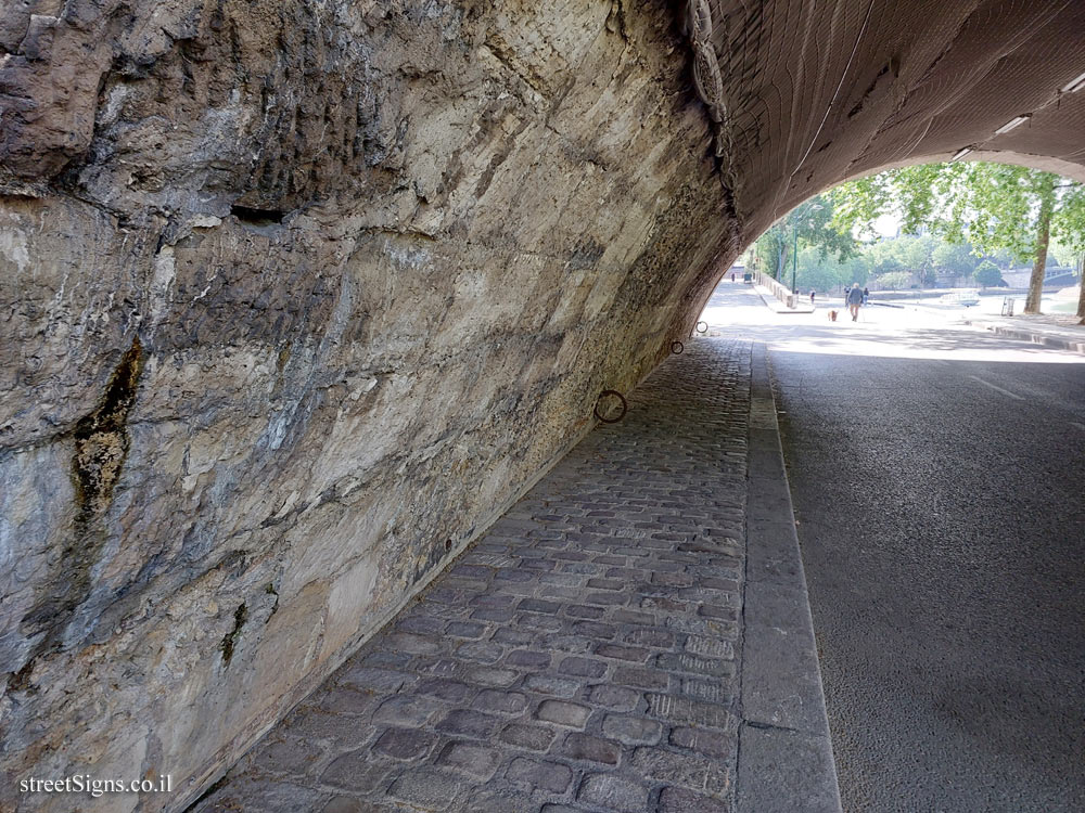 Paris - Marie Bridge - Pont Marie, 75004 Paris, France